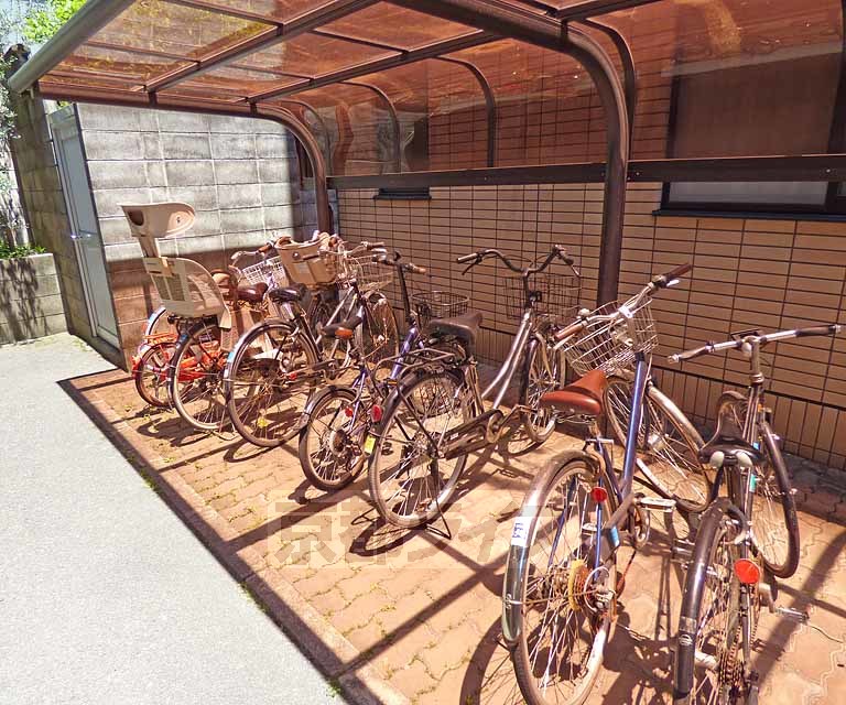 その他共有部分　駐輪場広いです。