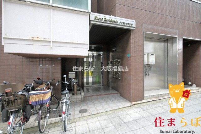 エントランス　共用部の印象も大切に