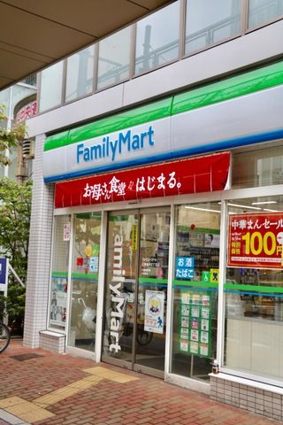 コンビニ　ファミリーマート 江東亀戸五丁目店（コンビニ）まで87m
