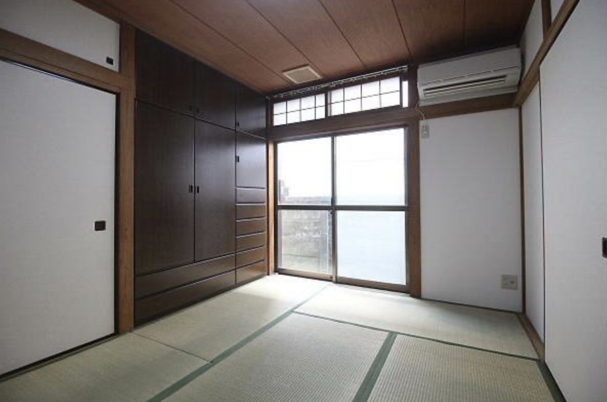 羽根木2丁目戸建の居間写真