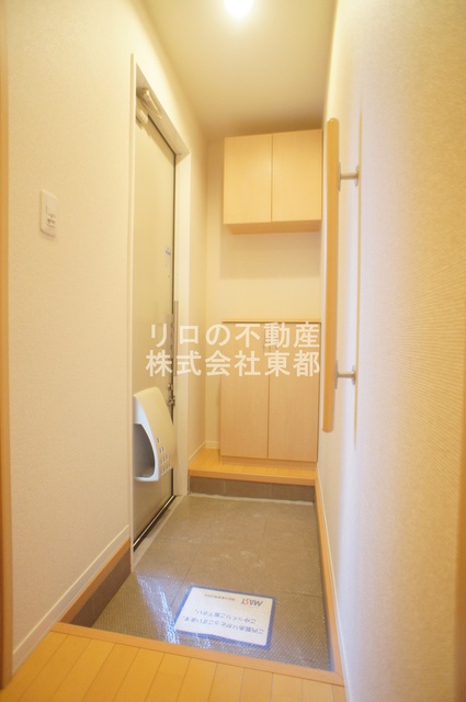 玄関　すっきりシンプルな玄関スペースです！