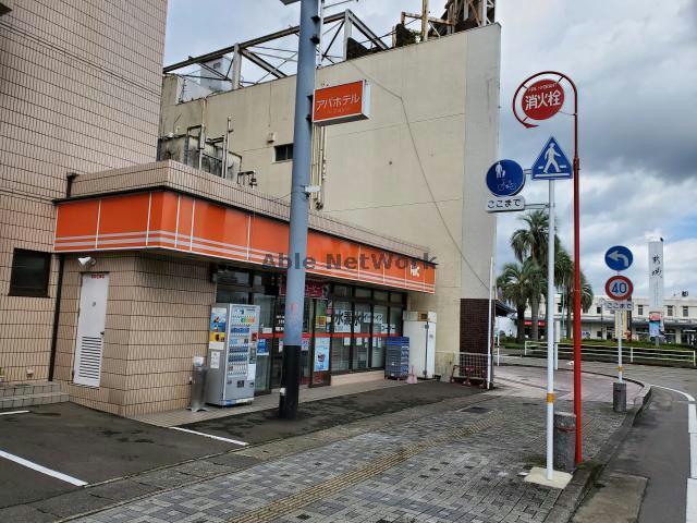 コンビニ　リック都城駅前店（コンビニ）まで260m