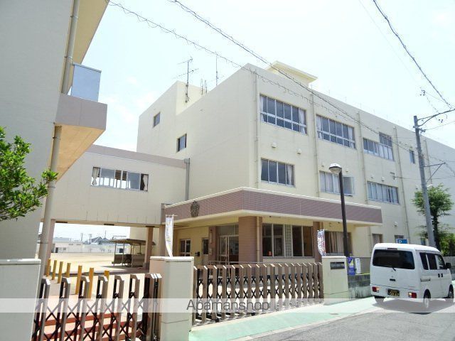 小学校　舞阪小学校（小学校）まで405m