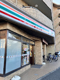 コンビニ　セブンイレブン 練馬春日町6丁目店（コンビニ）まで357m