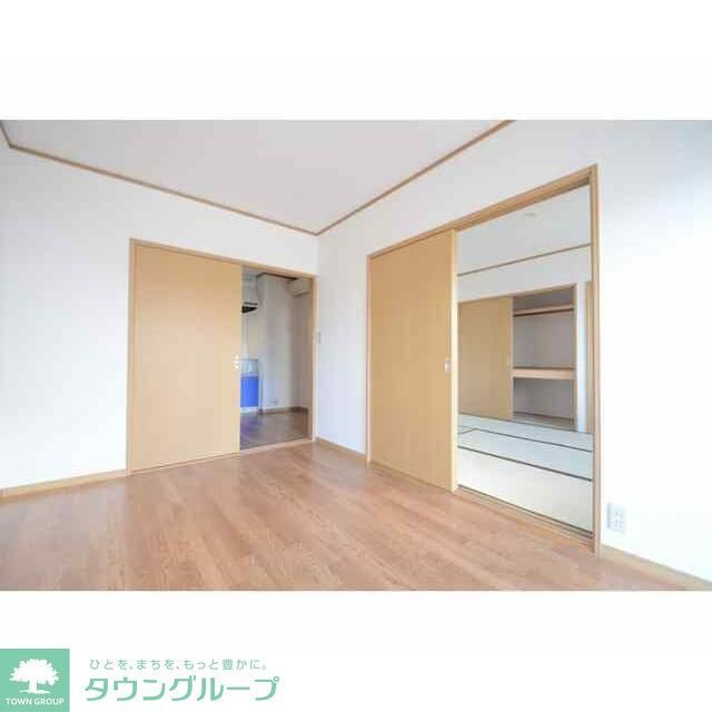 エステート103の居間写真