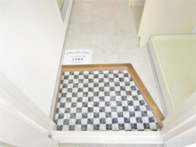 フラワーハイツBの玄関写真