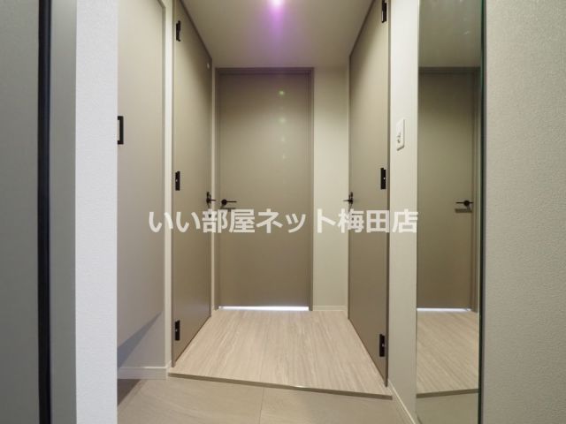 コンフォリア・リヴ天王寺寺田町ソルテラスの玄関写真