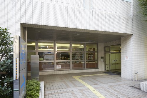 図書館　千代田区立神田まちかど図書館（図書館）まで166m