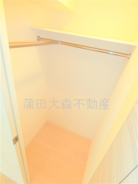 収納　収納　ウォークインクローゼット