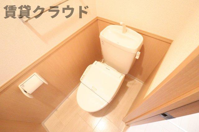 トイレ　マストアイテム！温水洗浄便座♪