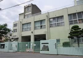 小学校　大阪市立みどり小学校（小学校）まで370m