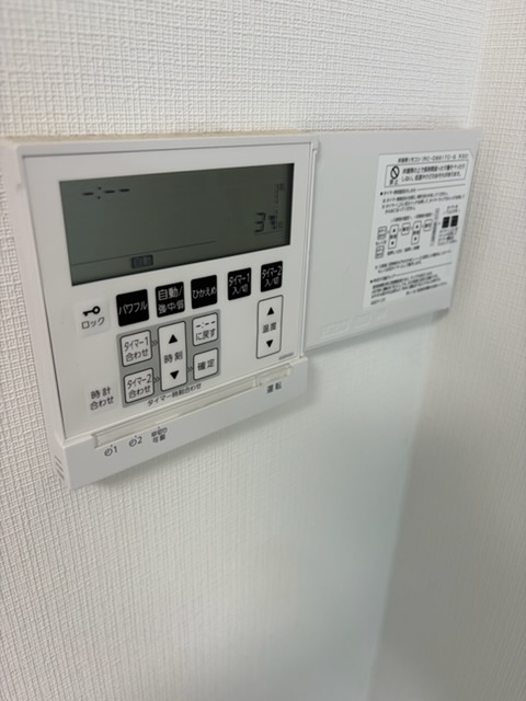 その他　床暖房完備