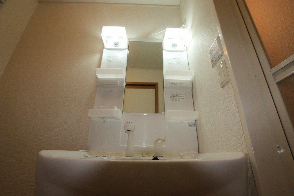 ＪＲ福塩線 鵜飼駅 徒歩15分 2階建 築19年の内装写真