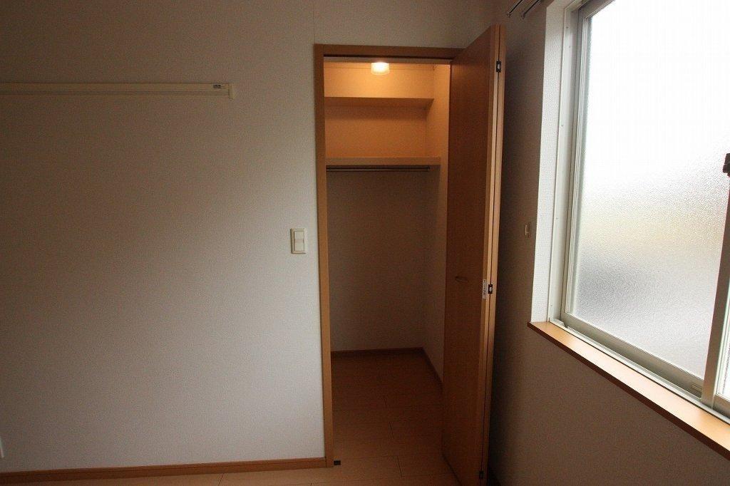 ＪＲ福塩線 鵜飼駅 徒歩15分 2階建 築19年の内装写真