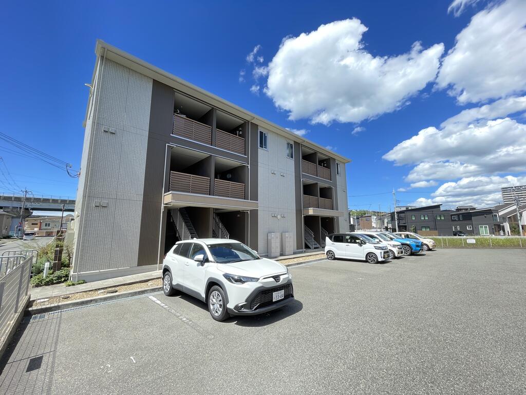 山陽電鉄本線 中八木駅 徒歩14分 築14年