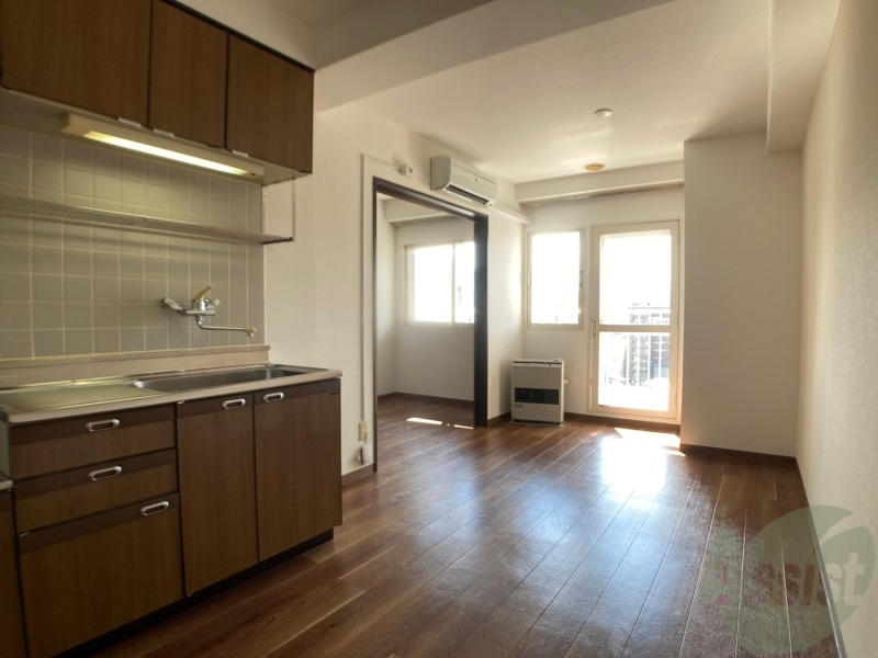 居室・リビング　広くてキレイなお部屋が広がっていて、充実した生活が送れそう。