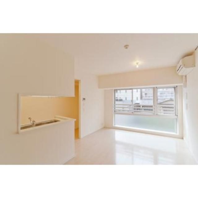 居室・リビング　写真は同タイプ住居です