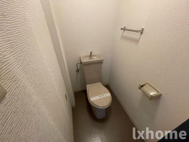 トイレ　シンプルで使いやすいトイレです