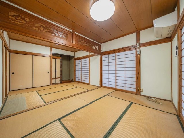 居室・リビング　広々12畳の和室です