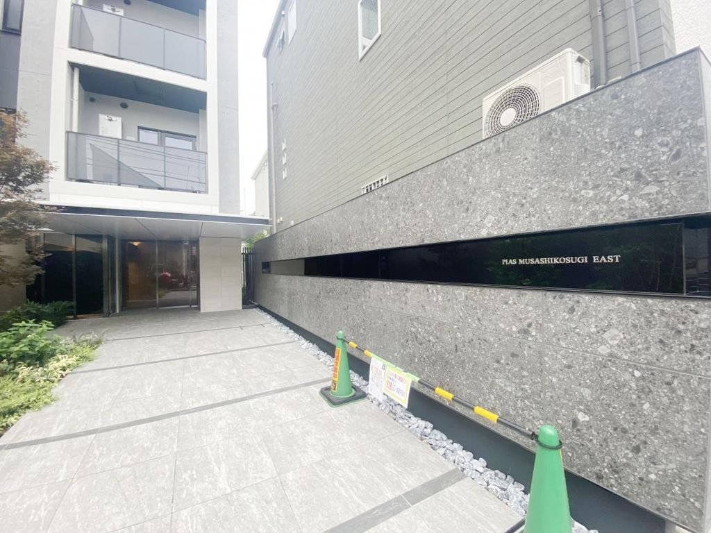 ピアース武蔵小杉EASTの外観写真