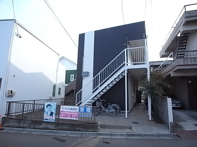 メゾン石名坂