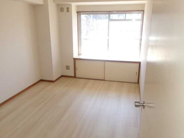 ヴィレッジ柿の木通りの内装写真