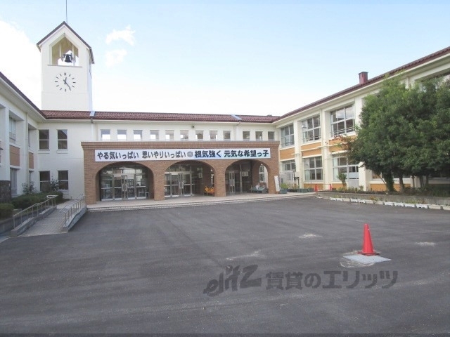 小学校　希望ヶ丘小学校（小学校）まで1300m