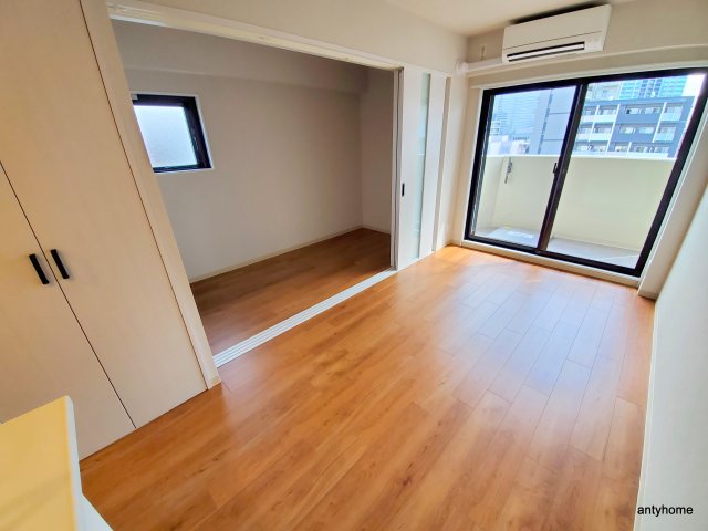 サムティ京橋Clearの居間写真