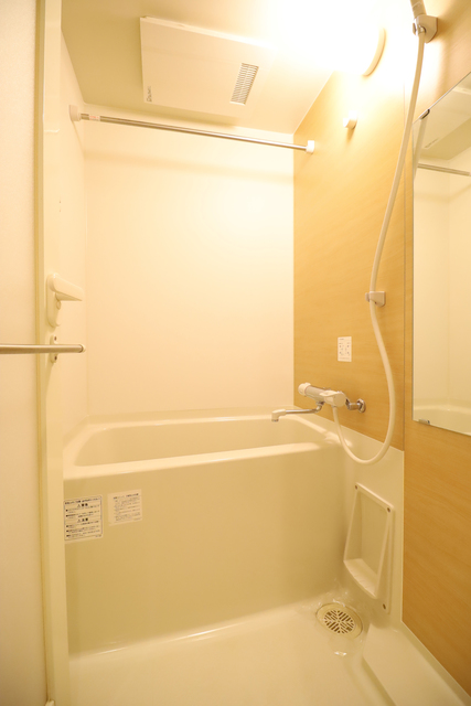 バス・シャワールーム　※別部屋参考写真