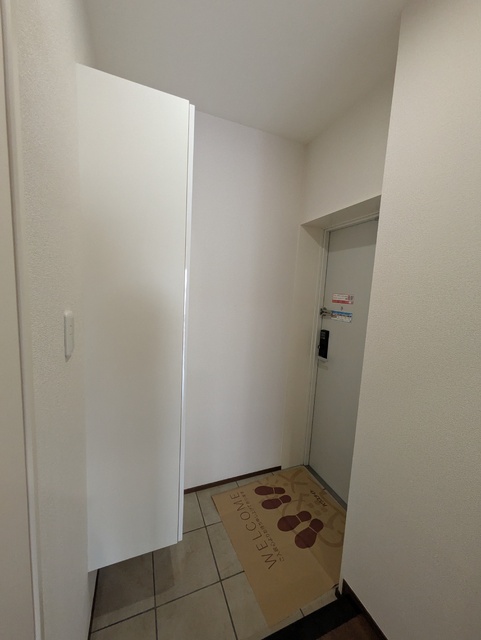 玄関　広々とした玄関になります