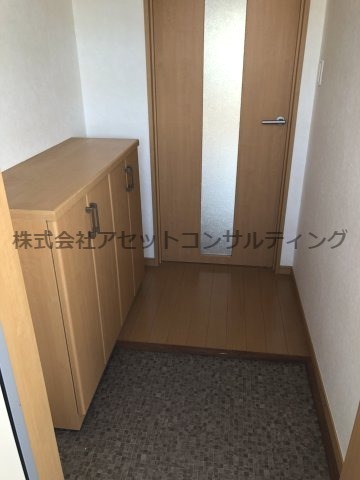 ガレージハウス リビオ禎紫園IIの玄関写真