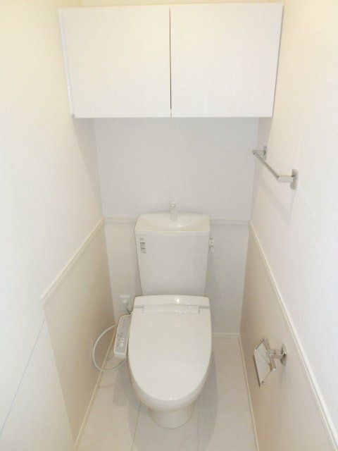 トイレ　ウォシュレット付いてます