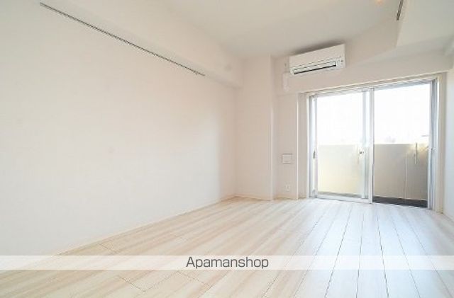 ステージグランデ早稲田の居間写真