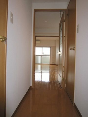 玄関　シューズＢＯＸ完備