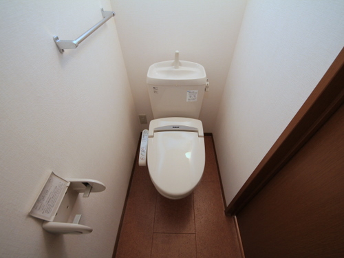 リビング瀬原田のトイレ写真