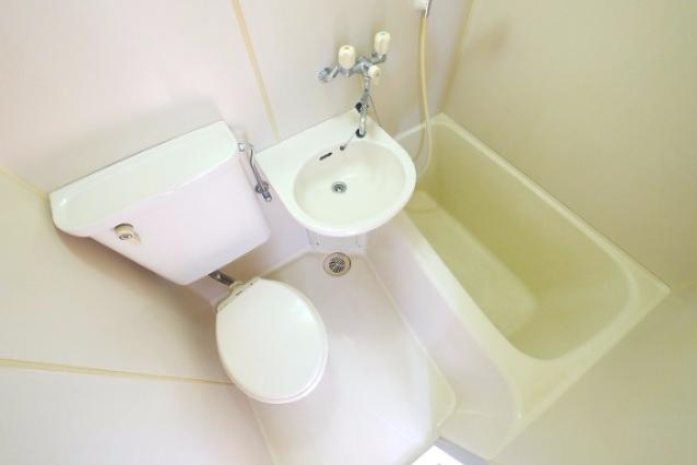 バス・シャワールーム　お風呂です