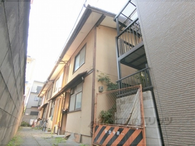京都市北区紫竹西大門町のその他の建物外観
