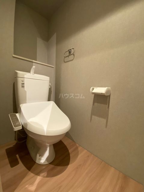【JJ COURT磯路3のトイレ】
