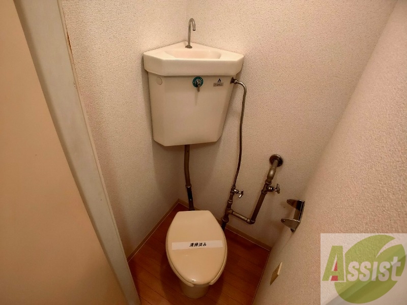 トイレ　こちらはトイレです。清潔感があり、安心して使用できます。