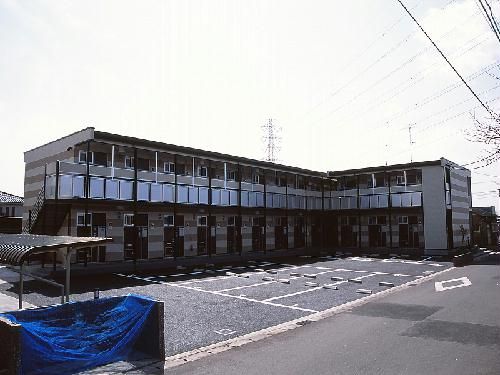 横浜市瀬谷区阿久和東のアパートの建物外観