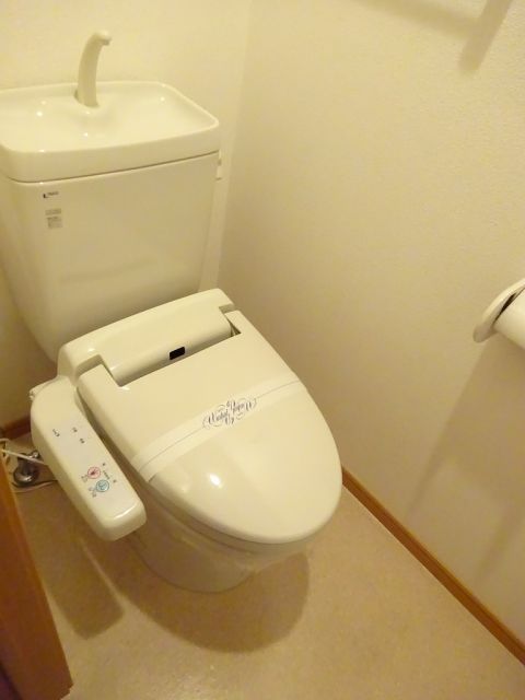 【長野市大字高田のアパートのトイレ】