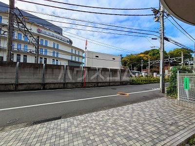 【大田区田園調布のマンションのバルコニー】