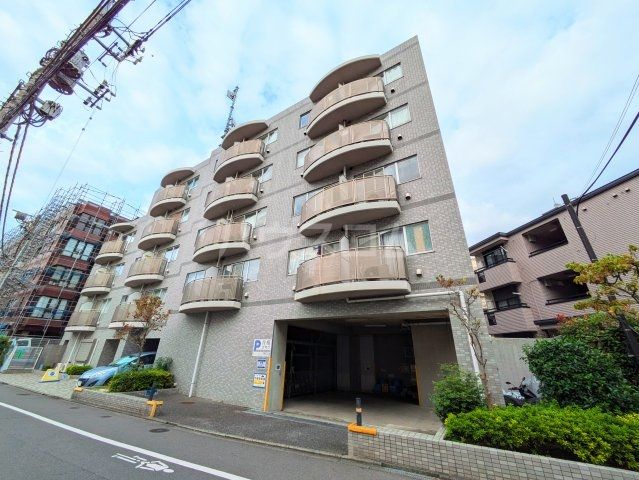 大田区田園調布のマンションの建物外観