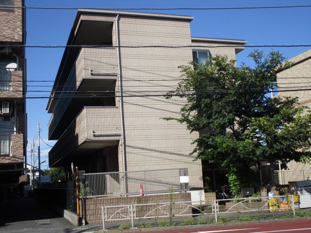 【府中市西府町のマンションの建物外観】