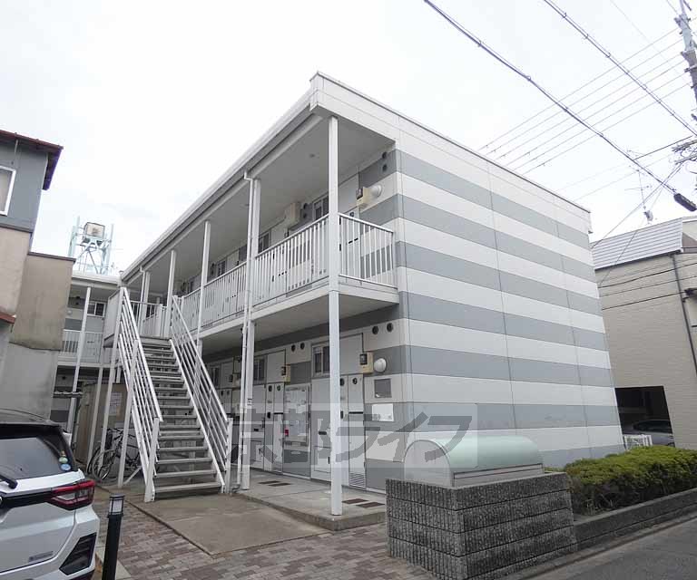 京都市上京区蛭子町のアパートの建物外観