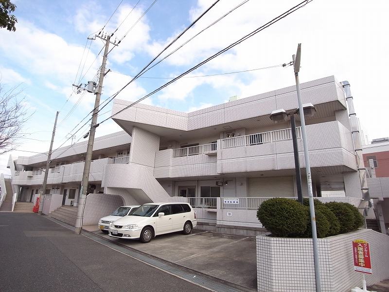 【神戸市西区竜が岡のマンションの建物外観】