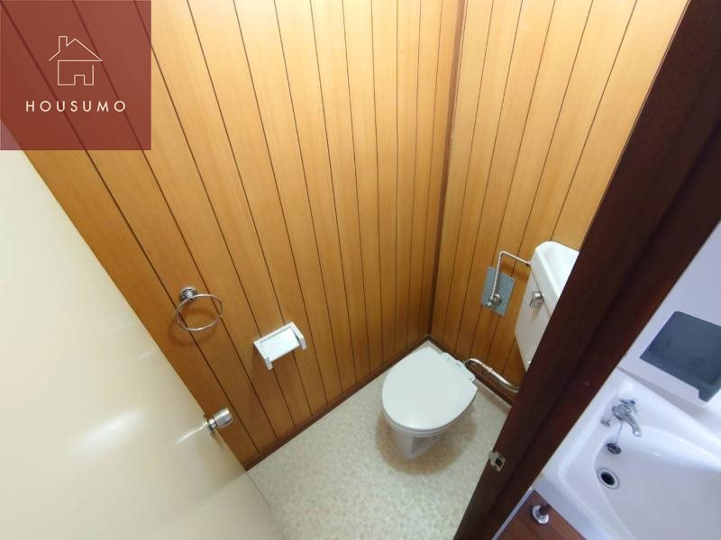 トイレ　落ち着いたトイレです