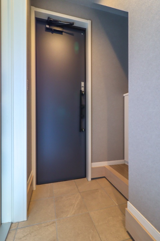 玄関　図面と現状に相違がある場合には現状を優先