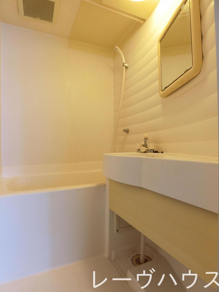 バス・シャワールーム　バス
