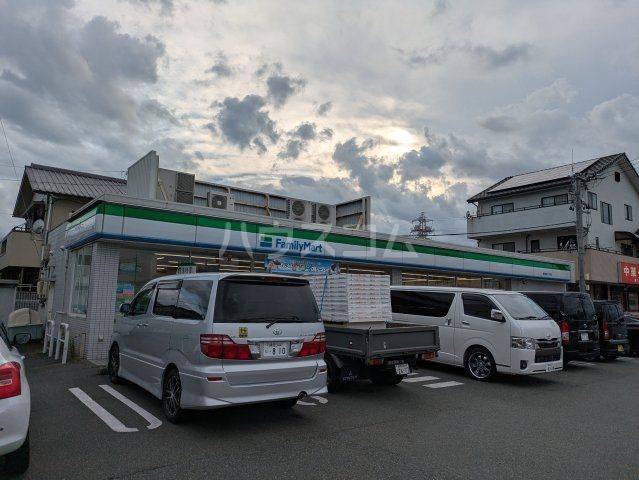 コンビニ　ファミリーマート 静岡登呂六丁目店（コンビニ）まで457m